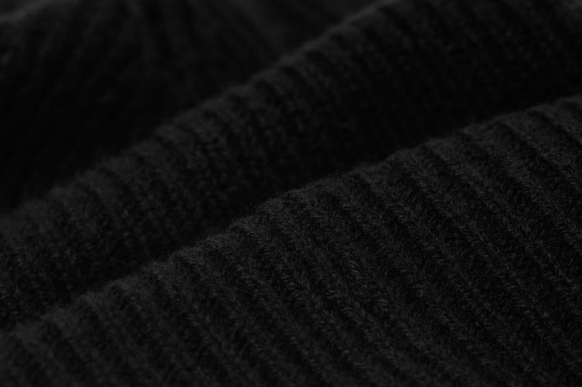 “All Over” Cashmere Wool Beanie - Black Grap