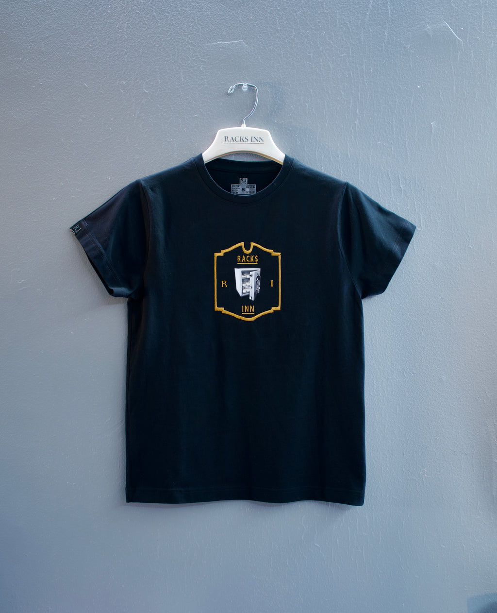 Money Vault T-Shirt - Black/Gold